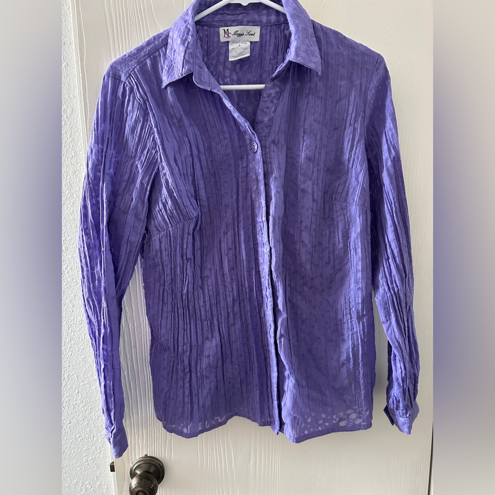 Maggie Sweet purple size small blouse